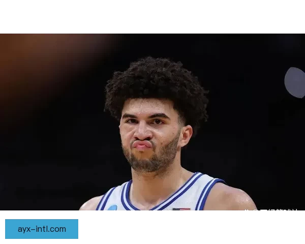 布泽尔状元呼声高大一数据压制弗拉格名嘴担忧适应NBA能力 布泽尔状元呼声高大一数据压制弗拉格名嘴担忧适应NBA能力